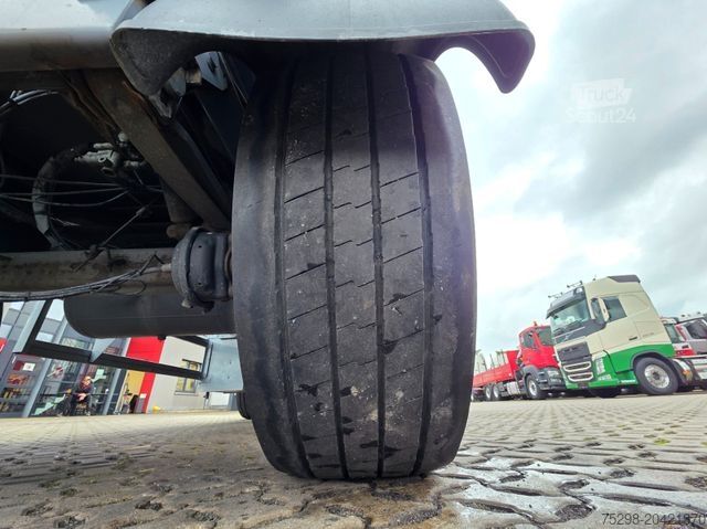 Tankanhänger Esterer , Ulrich TA 18.186 / Alu-Felgen / ADR AT