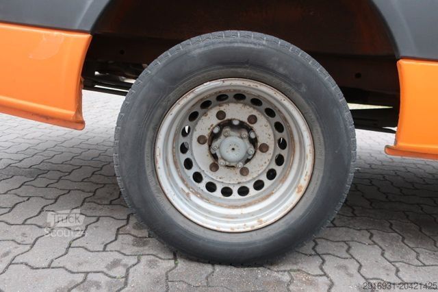 Slēgtais furgons MERCEDES-BENZ Sprinter 513CDI SHZ / Klima/Zwillingsber. FN:235