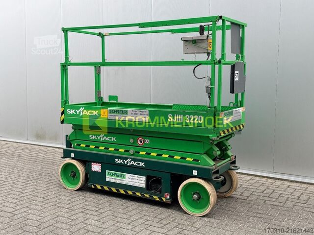 Škarjasto dvigalo Sky Jack SJ III 3220
