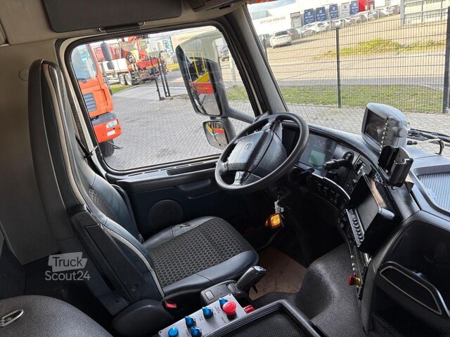 Tovornjak z žerjavom Volvo FM 370 EEV 6X2 + HIAB 244 EP-3 HIPRO + WASH/VAC...