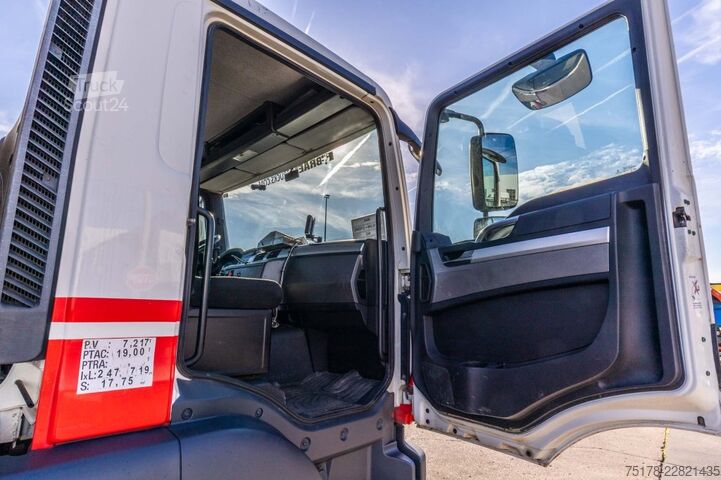 Грузовик-цистерна MAN TGM 18.290 BL+ALU CM 13.000L+5COMP