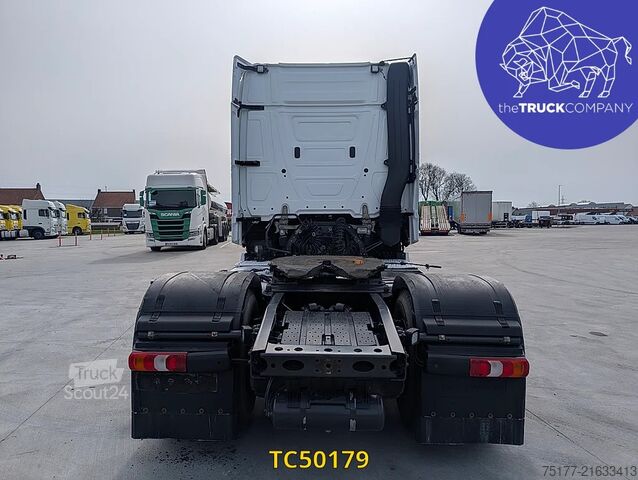 Standard-SZM Mercedes-Benz Actros 1963