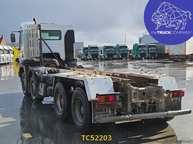 Chassis with cab Renault Kerax 370
