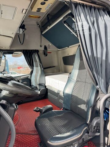 Стандартний тягач VOLVO FH 460 * STANDKLIMA * GLOBETROTTER  XL *2XTANK *