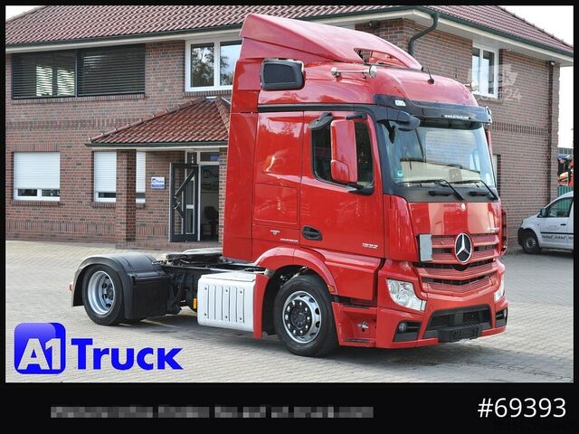 Volume tractor unit MERCEDES-BENZ Actros 1832, Lowliner, 1 Vorbesitzer