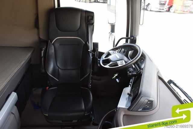 Standardowy ciągnik siodłowy DAF XG+ 530 Leder Intarder Standklima ACC Alufelgen