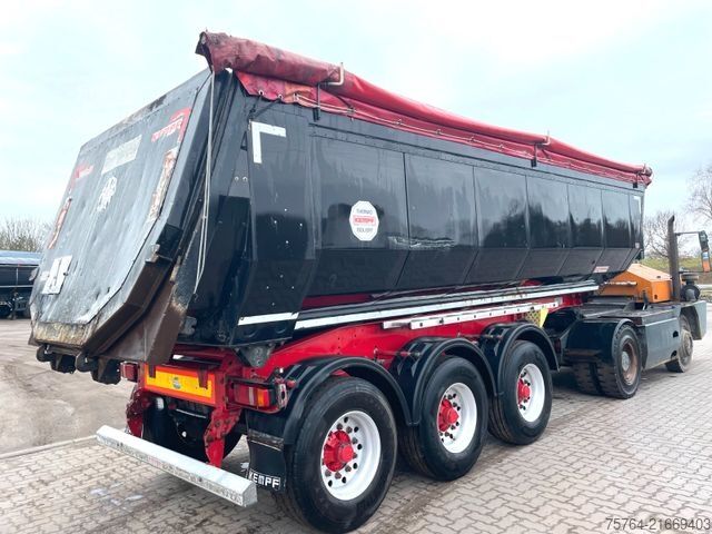 Semirremolque volquete KEMPF ca. 25m³ Thermokippauflieger / Alufelgen