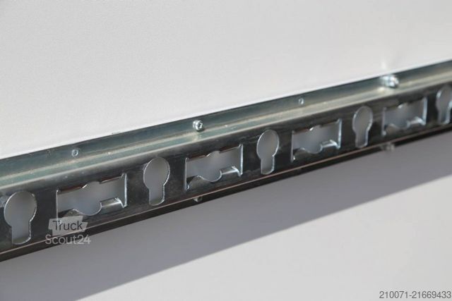 Dobozos pótkocsi BLYSS Kofferanhänger 358x146x180cm 1300kg zGG