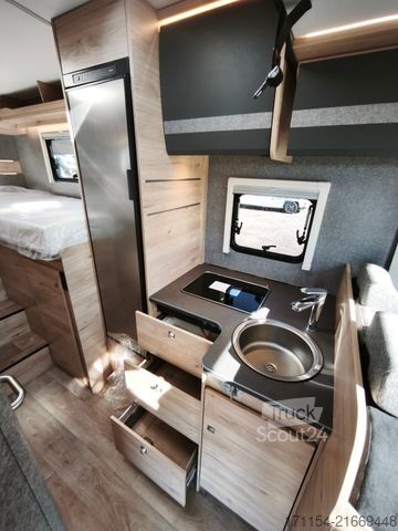 Camping-car semi-intégré ROADFANS T 6815 EB Hubbett,Automatik, TV