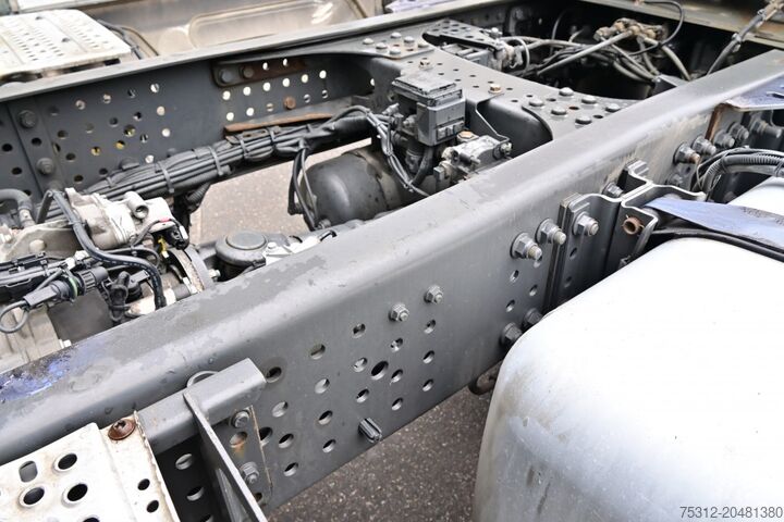 Zapreminski vučni traktor Mercedes-Benz Actros 1843 E6 Retarder Luft Luft Bett