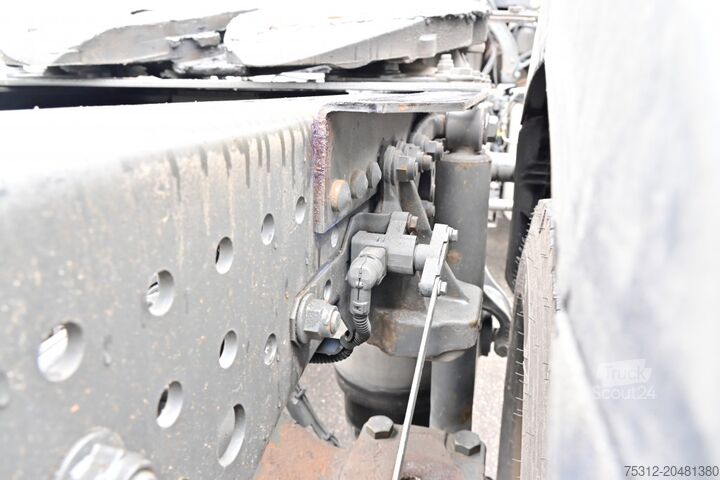 Zapreminski vučni traktor Mercedes-Benz Actros 1843 E6 Retarder Luft Luft Bett