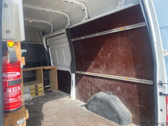 Furgoneta de caja alta FORD Transit Kasten FT 300 L 2H2Trend LKW,Klima