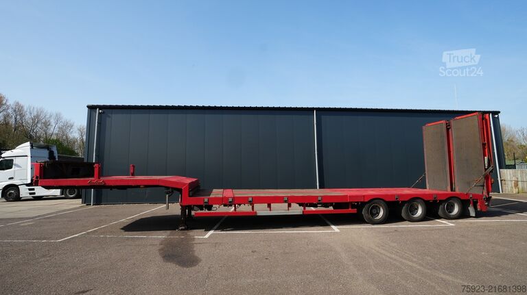 Góndola de cama semirrebajada Nooteboom MCO-48-03V 3 axle semi low loader extendable
