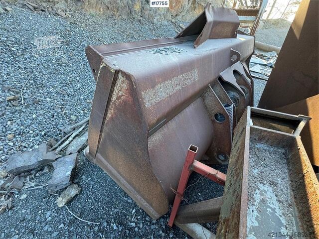 Kastuvas Gjerstad Wheel loader bucket.