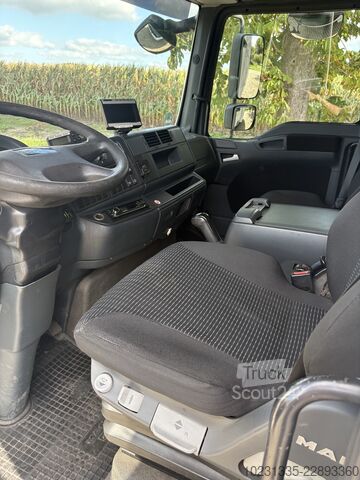 Chladírenský vůz MAN TGL 8.180