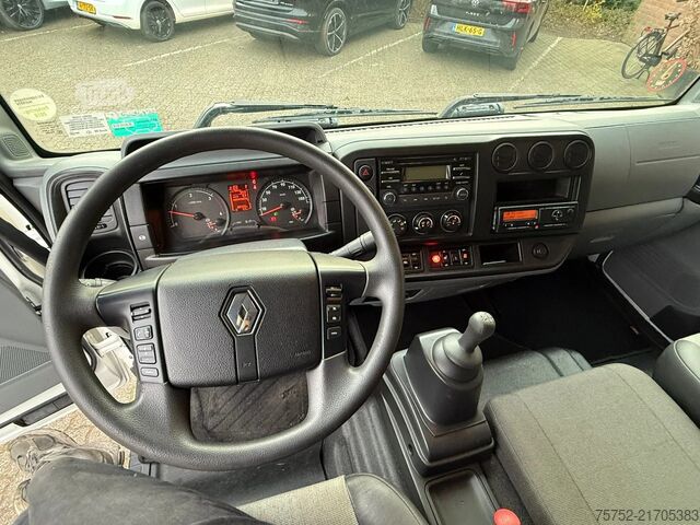 Resväska Renault D180 Koffer 68.062KM!