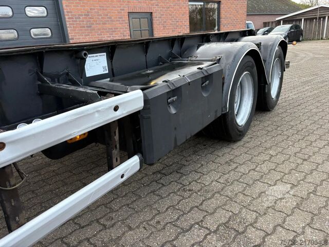 Transporte de contenedores Floor Kiepende containeraanhangwagen APK 08-2026