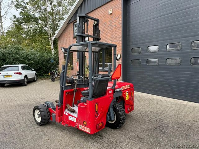 Viličar na tovornjaku Moffett M4 3WEG  M4 Kooiaap Let op! informatie ontbreekt