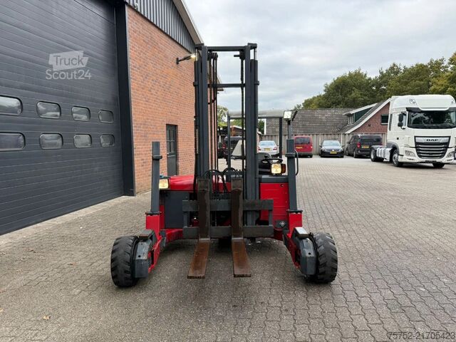 Viličar na tovornjaku Moffett M4 3WEG  M4 Kooiaap Let op! informatie ontbreekt