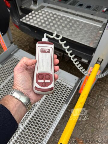 Transportbuss, 8 säten / 4 rullstolar Mercedes-Benz Sprinter 311CDI 906 AC 35, 4-Rollstühle