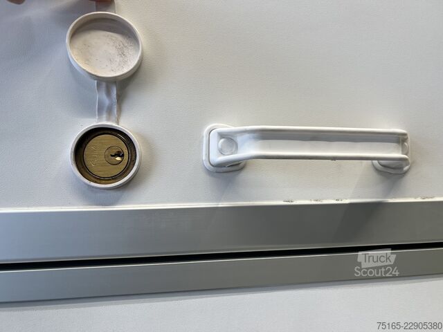 Kofferanhänger Blyss F1336HD mit Verkaufsklappe Kofferanhänger
