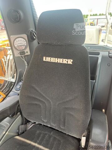 Tekerlekli ekskavatör Liebherr 914