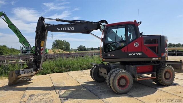 Колесный экскаватор Volvo EWR170E