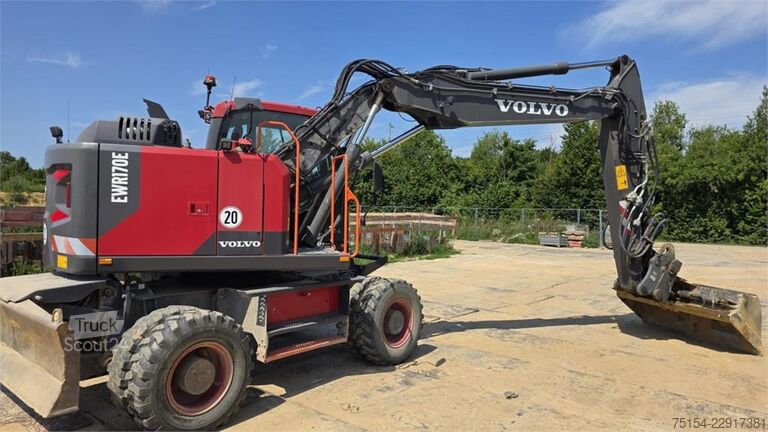 Колесный экскаватор Volvo EWR170E