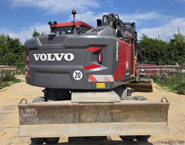 Колесный экскаватор Volvo EWR170E