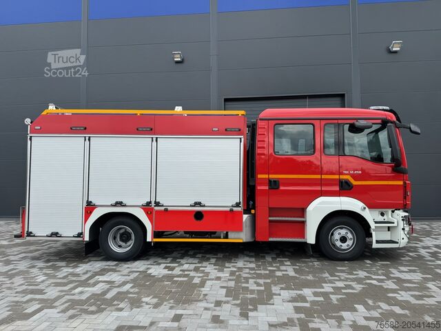 Camión cisterna de bomberos TLF 2500 MAN TGL 12.250 TLF 2500 l Wasser 250l Schaum