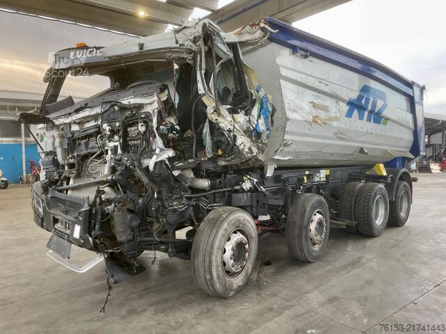 Tipper truck IVECO TRAKKER 510 T-WAY