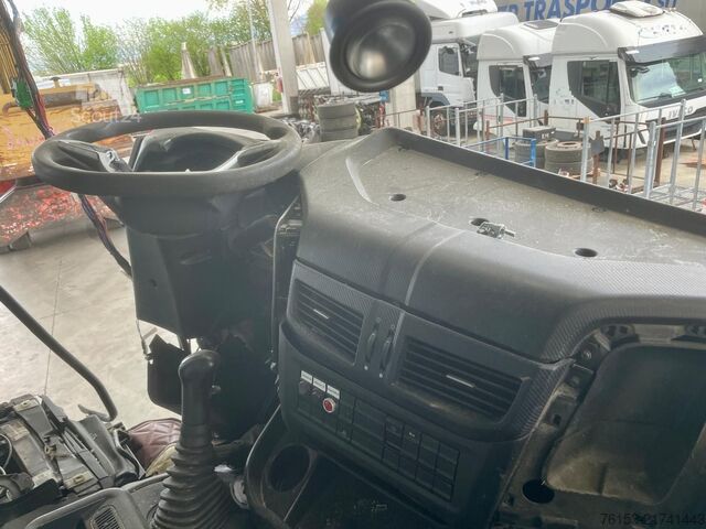 Tipper truck IVECO TRAKKER 510 T-WAY