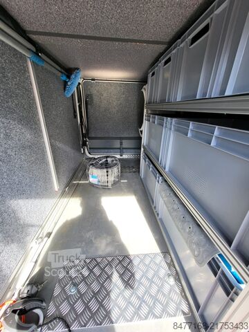 Integroitu matkailuauto carthago chic e-line