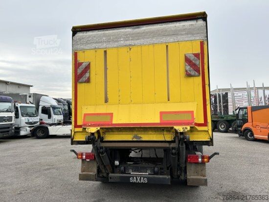 Remorcă carosată Saxas SAXAS, ANHäNGEWAGEN KOFFERAUFBAU MIT HEBEBüHNE