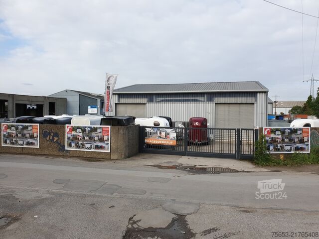 Remorque de transport de chevaux Cheval Liberté Touring XL Jumping Sattelschrank 100km