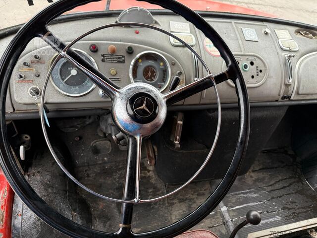 Veículo comercial Mercedes-Benz Daimler LAF322 Feuerwehr Oldtimer Camper Allrad