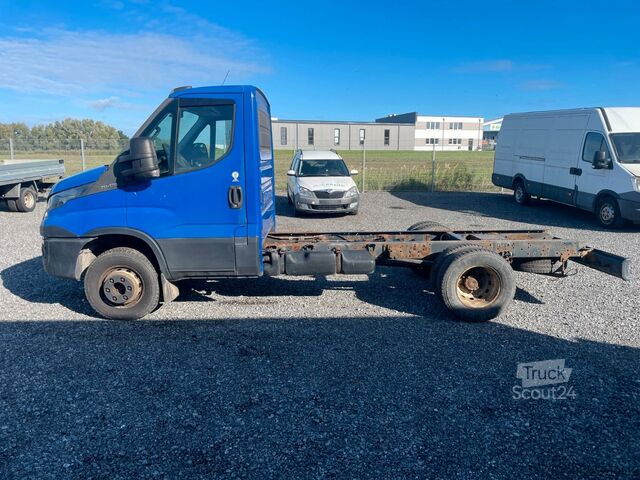 Furgona šasija IVECO Daily 70C17A/P Fahrgestell
