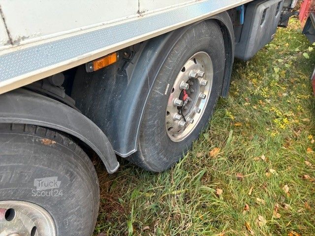 Semi-remorque à plancher roulant KNAPEN Reisch Walkingfloor