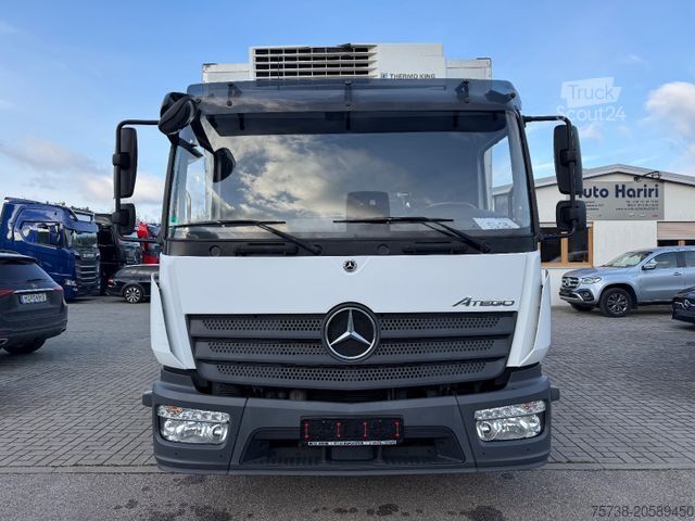 Autoutilitară frigorifică MERCEDES-BENZ Atego 818 L Kühlkoffer+LBW/Klima/ThermoKing