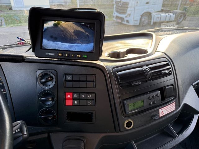 Chladírenská dodávka MERCEDES-BENZ Atego 818 L Kühlkoffer+LBW/Klima/ThermoKing