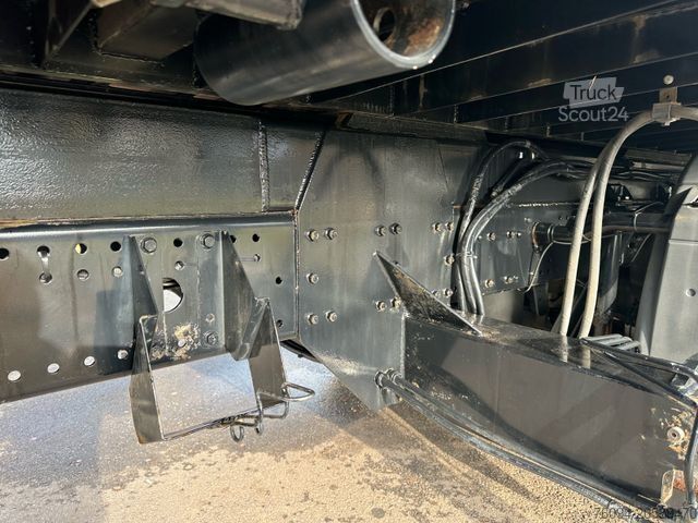 Ciężarówka z płaską platformą MAN TGA 26.400 6x2 Wechselpr. KRAN 25m Seilwinde