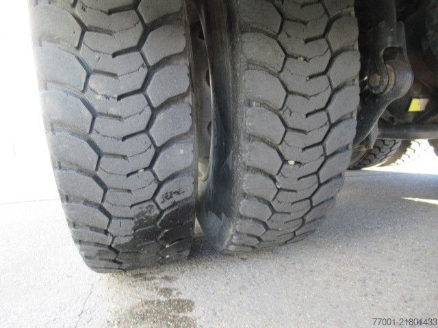 Camión volquete MAN 26.440 / 6 x 4 / Jonsered 1100 / Greifer