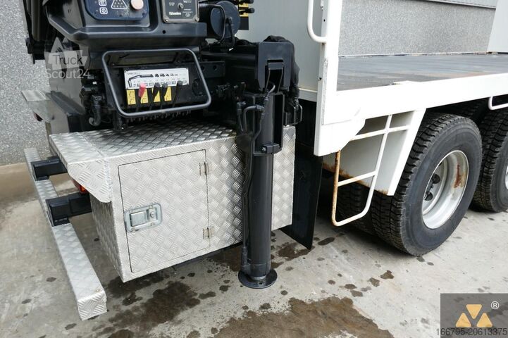 Macara Hino 700FY crane