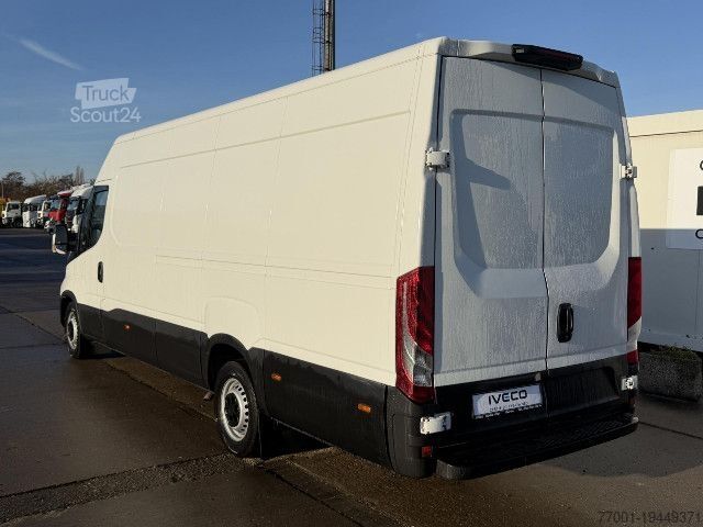 Hög tak skåpbil IVECO 35S16V Klima / PDC