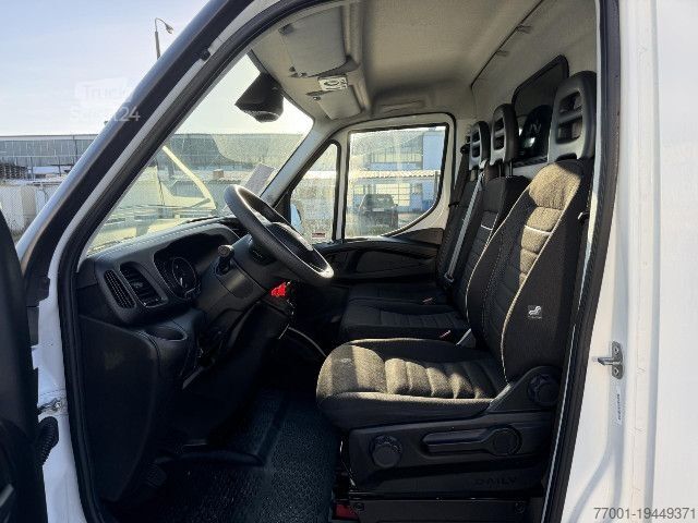Hög tak skåpbil IVECO 35S16V Klima / PDC