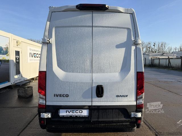 Hög tak skåpbil IVECO 35S16 V Kima / PDC