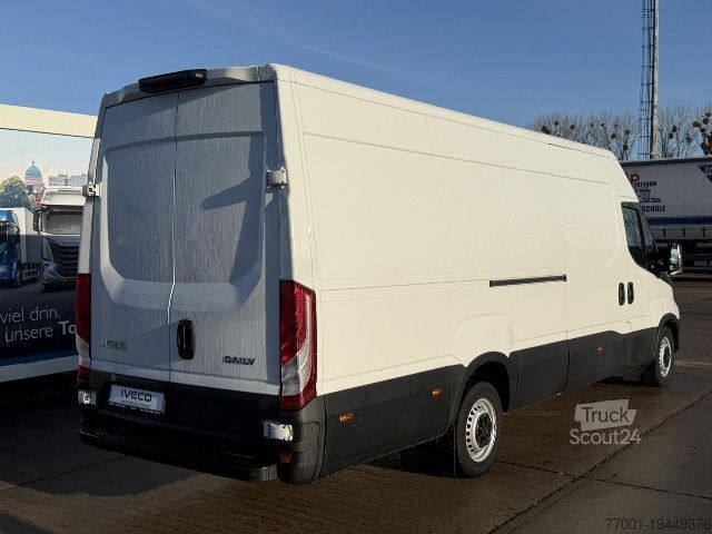 Hög tak skåpbil IVECO 35S16 V Kima / PDC