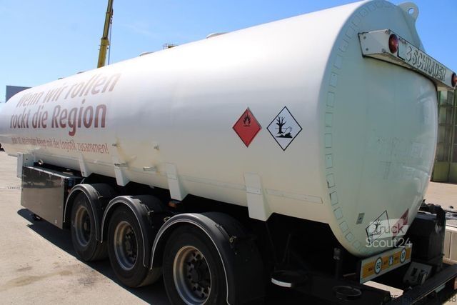 Puspiekabes cisterna SCHRADER Z-STA 24-44,3/4 -Diesel/Benzin PEILSTAB Nr.: 879