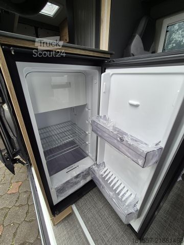 Autocamper PÖSSL Roadstar X Mercedes 190 PS Allrad, Park Paket mi