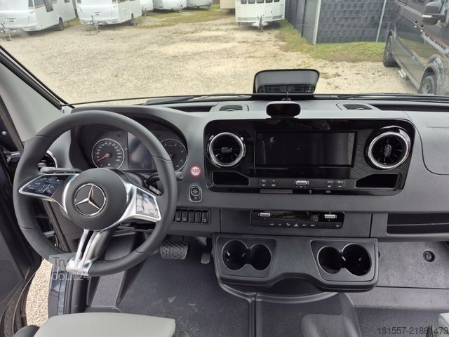 Kastenwagen Wohnmobil / Campervan HYMER/ERIBA Grand Canyon S CrossOver 600 Dieselheizung / AHK